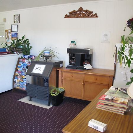 Economy Inn オンタリオ エクステリア 写真